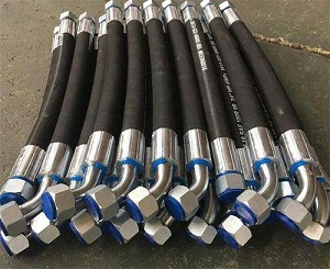 液压胶管使用海绵射弹清洁